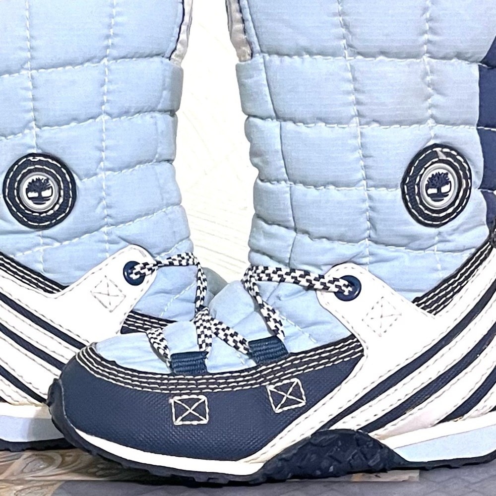 EUC. TIMBERLAND Snow Stompers. Little kids size 6. - Picture 6 of 6